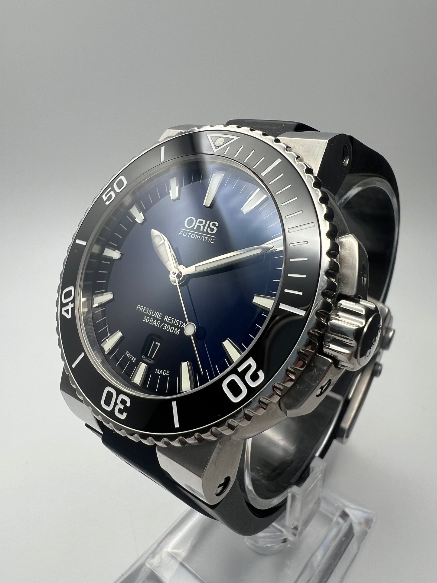 Oris Aquis Date