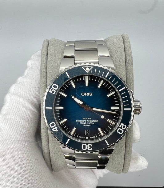 Oris Aquis Date Calibre 400