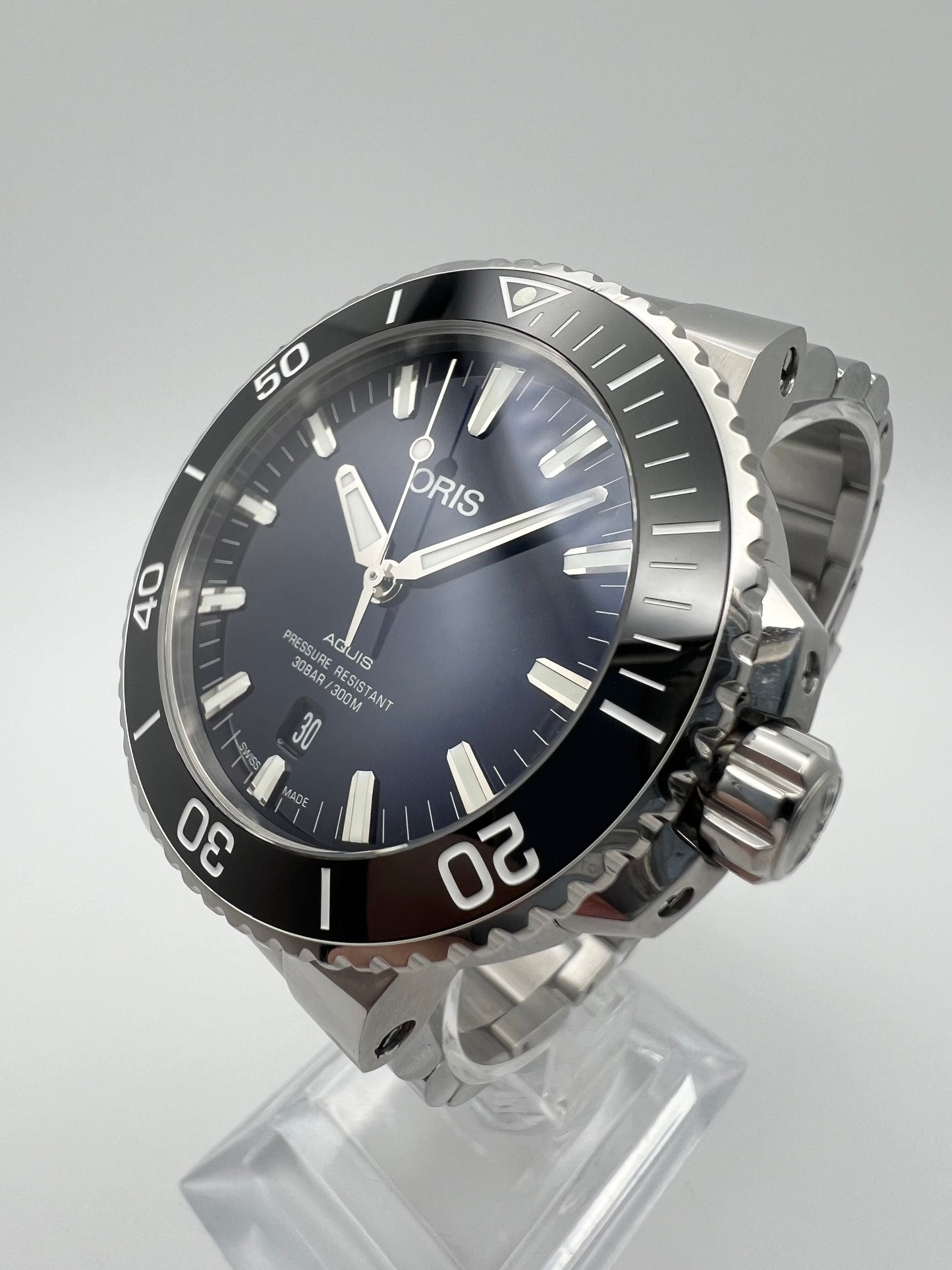 Oris Aquis Date