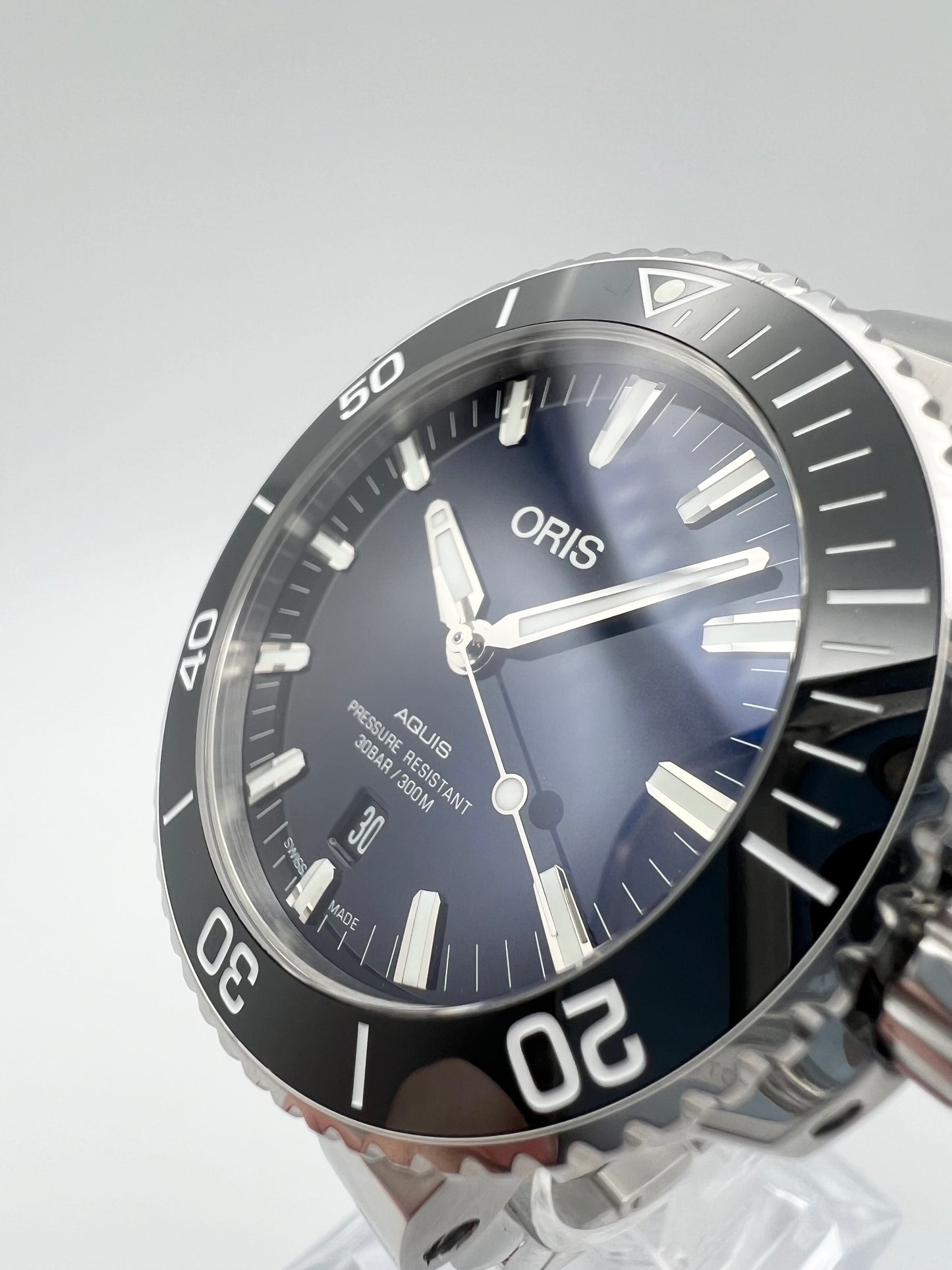 Oris Aquis Date