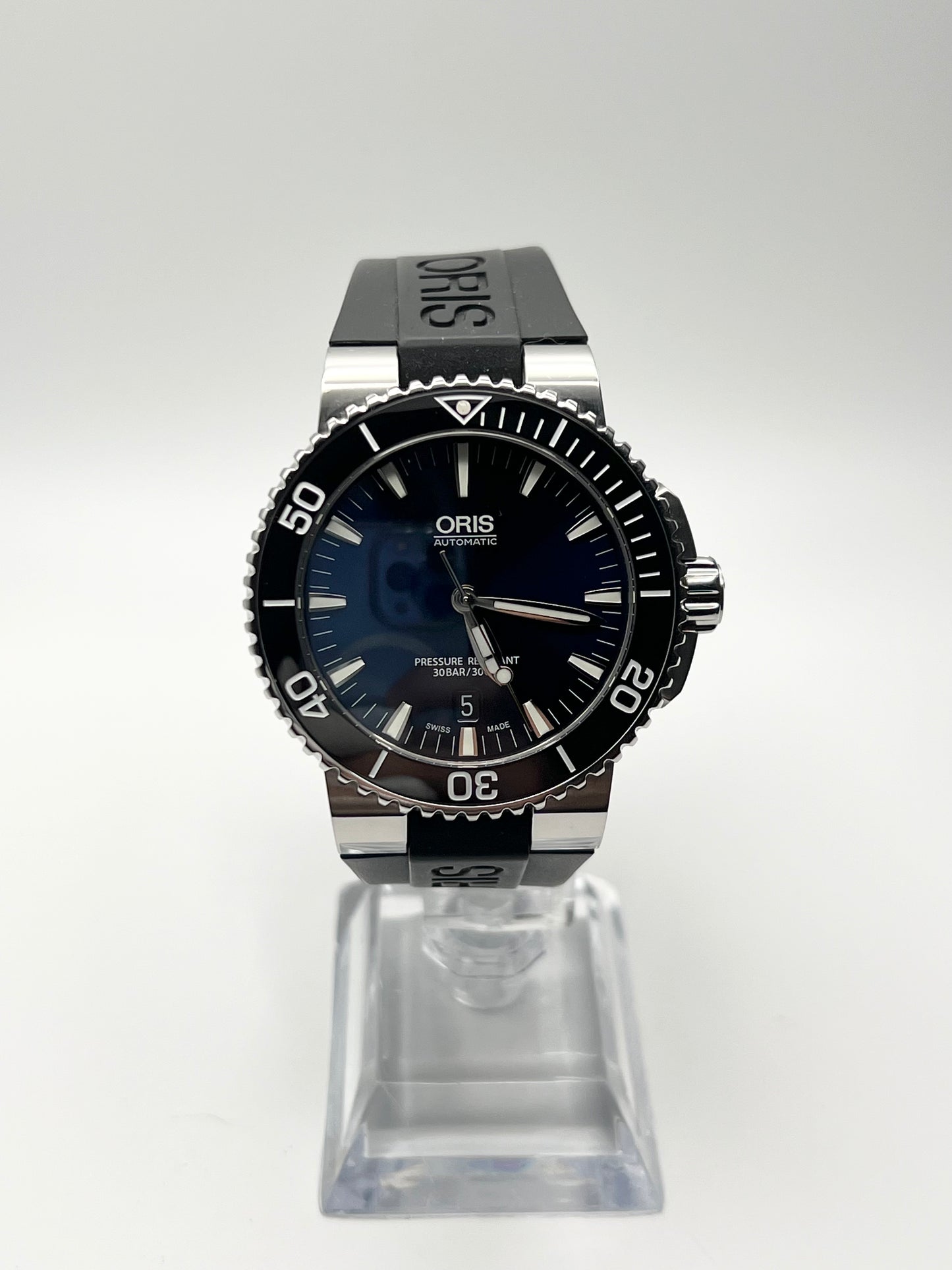 Oris Aquis Date