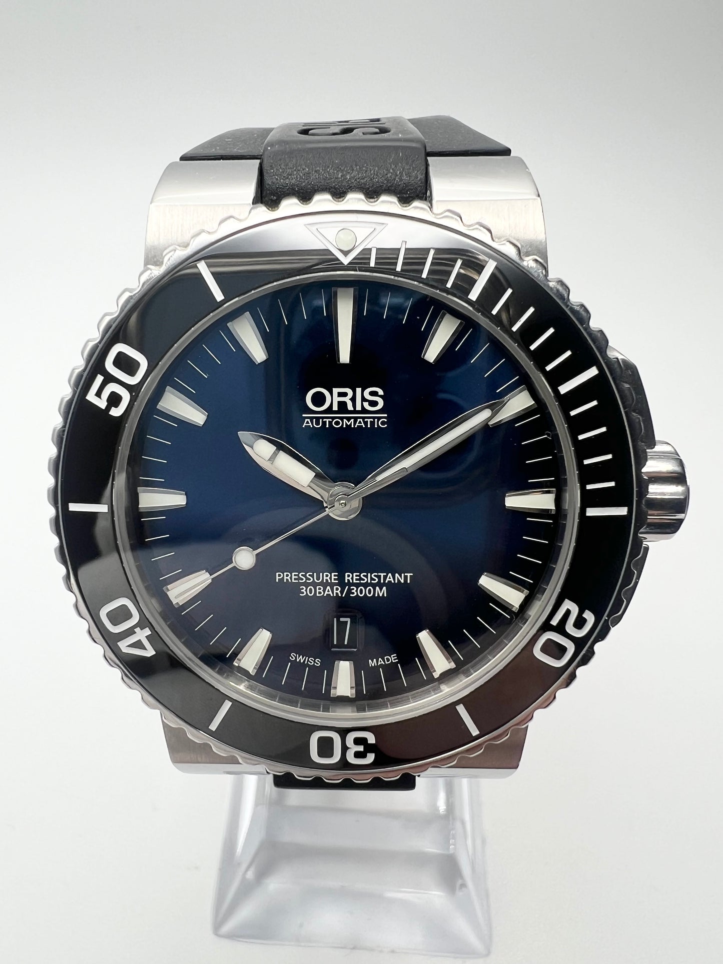 Oris Aquis Date